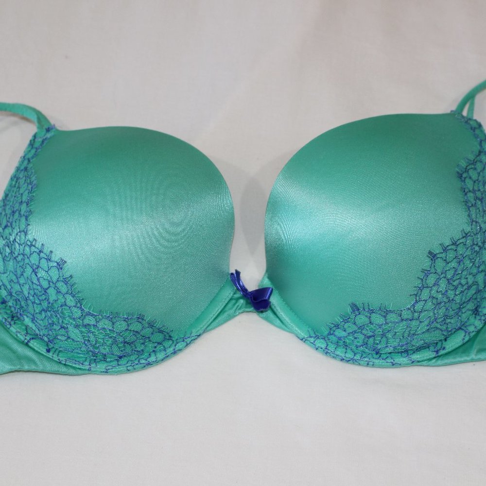 Victoria's Secret Very Sexy Push-Up Bra